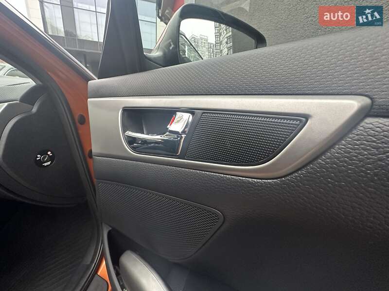 Хетчбек Hyundai Veloster 2013 в Києві