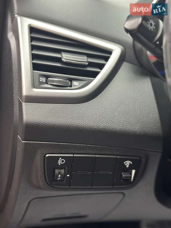 Хетчбек Hyundai Veloster 2013 в Києві