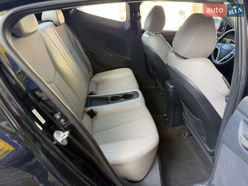 Хэтчбек Hyundai Veloster 2011 в Одессе