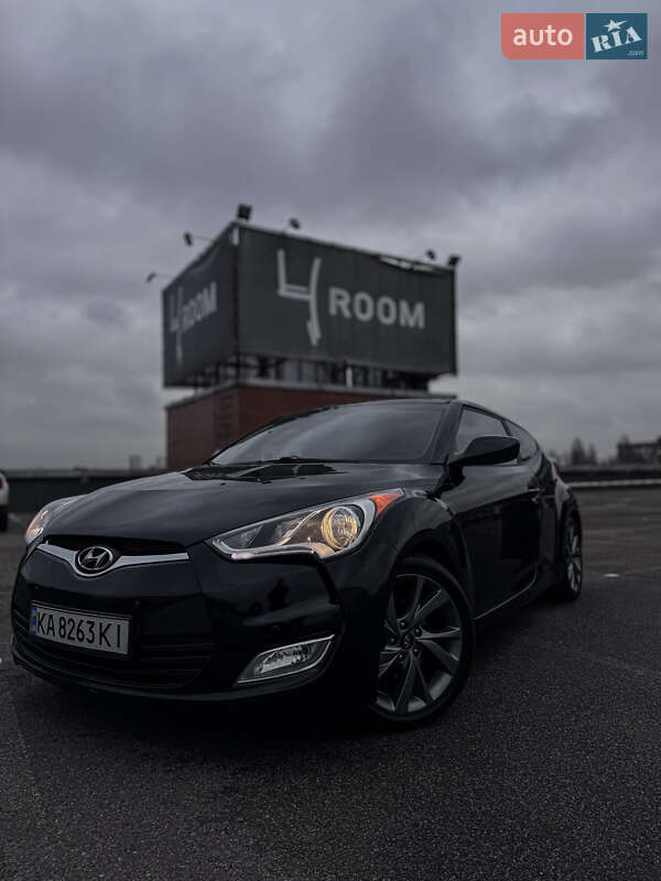 Хэтчбек Hyundai Veloster 2016 в Киеве фото Хэтчбек Hyundai Veloster 2016 в Киеве