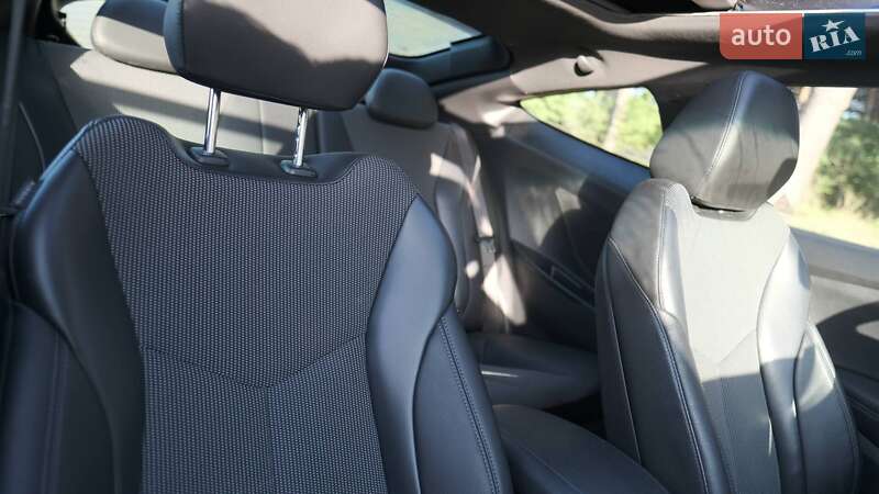 Хетчбек Hyundai Veloster 2016 в Києві