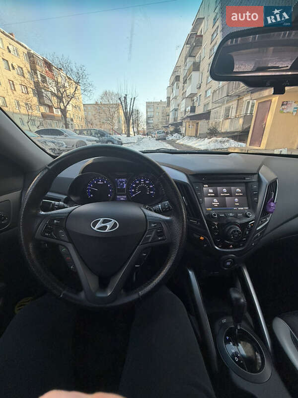 Хэтчбек Hyundai Veloster 2014 в Нововолынске