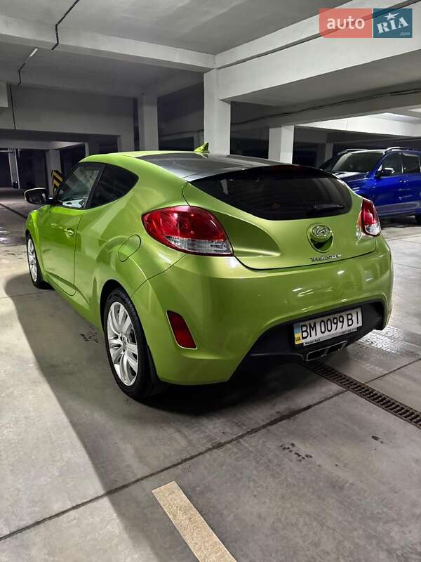 Хэтчбек Hyundai Veloster 2012 в Черновцах