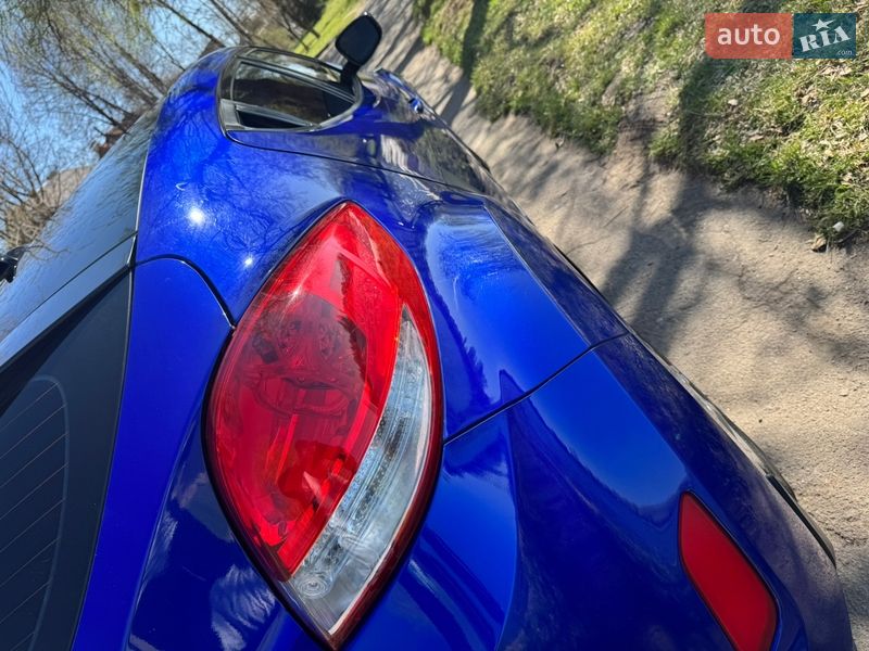 Хэтчбек Hyundai Veloster 2012 в Ровно фото 17 Хэтчбек Hyundai Veloster 2012 в Ровно