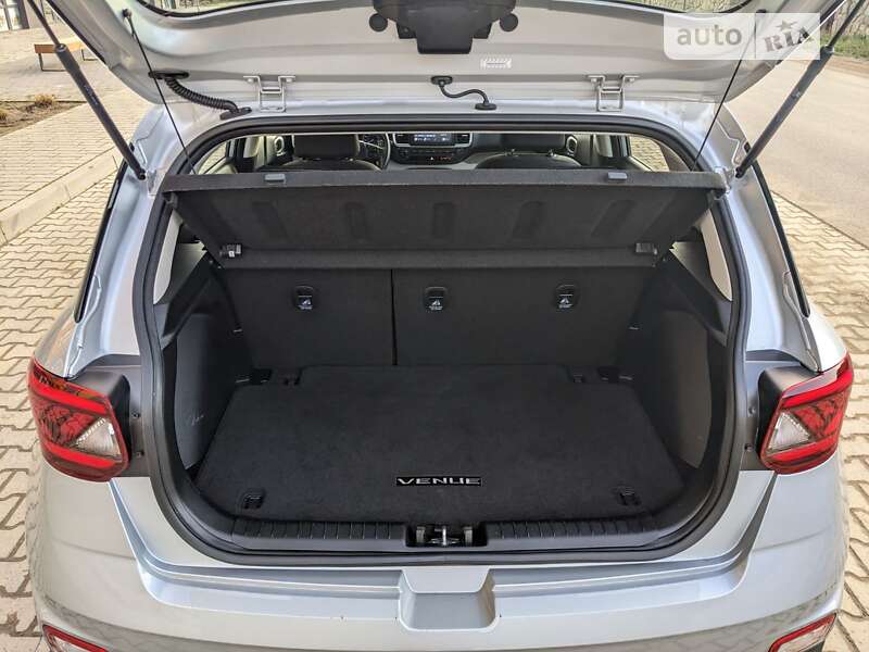 Внедорожник / Кроссовер Hyundai Venue 2021 в Ивано-Франковске