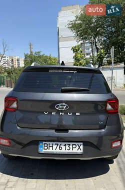 Позашляховик / Кросовер Hyundai Venue 2021 в 