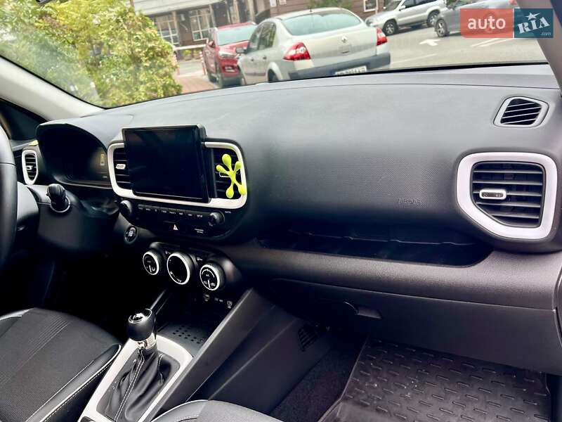 Позашляховик / Кросовер Hyundai Venue 2023 в Києві