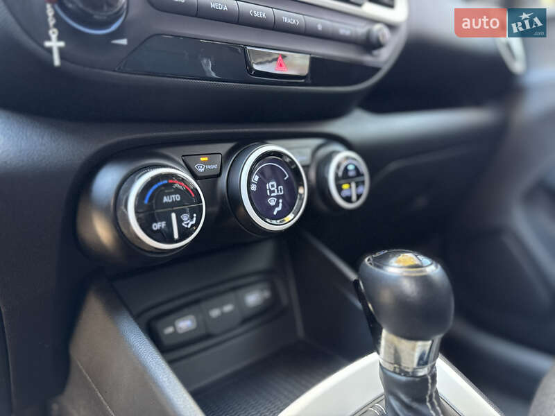 Внедорожник / Кроссовер Hyundai Venue 2021 в Дрогобыче фото 38 Внедорожник / Кроссовер Hyundai Venue 2021 в Дрогобыче