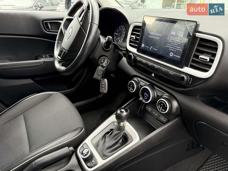 Позашляховик / Кросовер Hyundai Venue 2022 в Києві