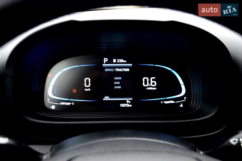 Внедорожник / Кроссовер Hyundai Venue 2023 в Хмельницком фото 101 Внедорожник / Кроссовер Hyundai Venue 2023 в Хмельницком