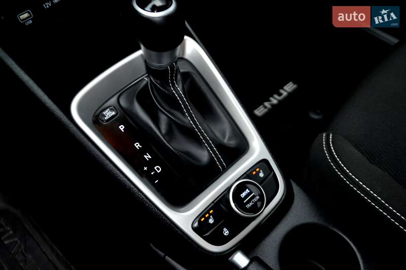 Внедорожник / Кроссовер Hyundai Venue 2023 в Хмельницком фото 132 Внедорожник / Кроссовер Hyundai Venue 2023 в Хмельницком