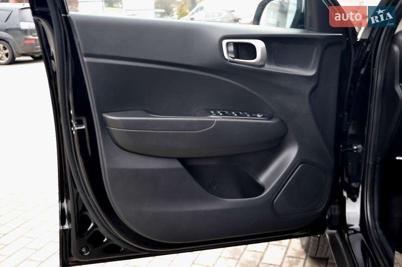 Внедорожник / Кроссовер Hyundai Venue 2023 в Хмельницком фото 14 Внедорожник / Кроссовер Hyundai Venue 2023 в Хмельницком