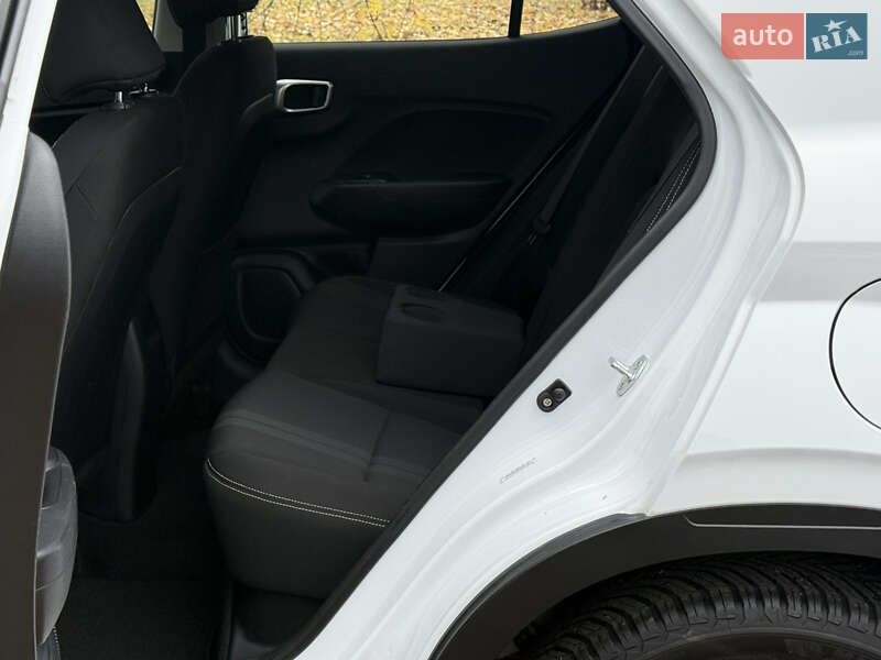 Внедорожник / Кроссовер Hyundai Venue 2020 в Киеве