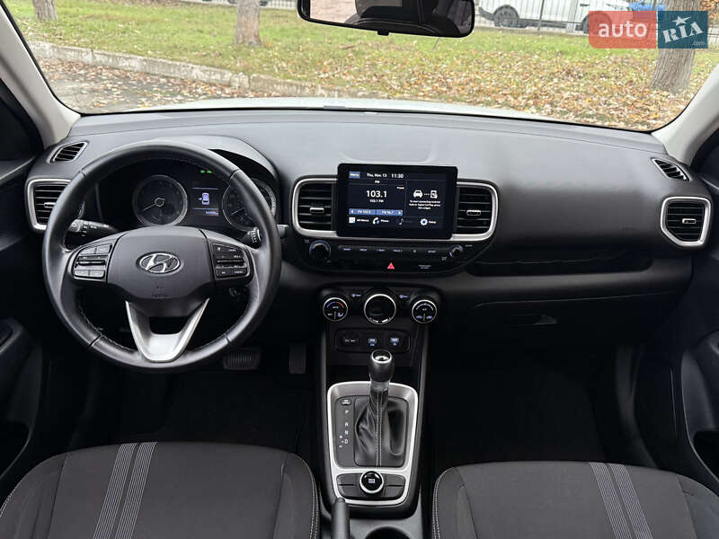 Внедорожник / Кроссовер Hyundai Venue 2020 в Киеве