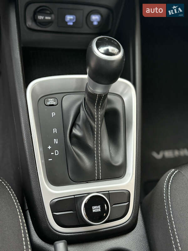 Внедорожник / Кроссовер Hyundai Venue 2020 в Киеве