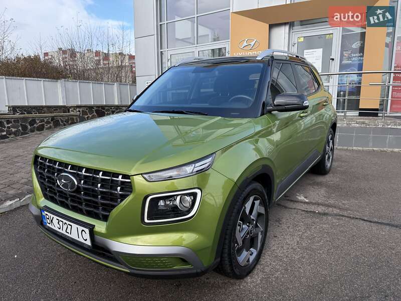 Внедорожник / Кроссовер Hyundai Venue 2022 в Ровно