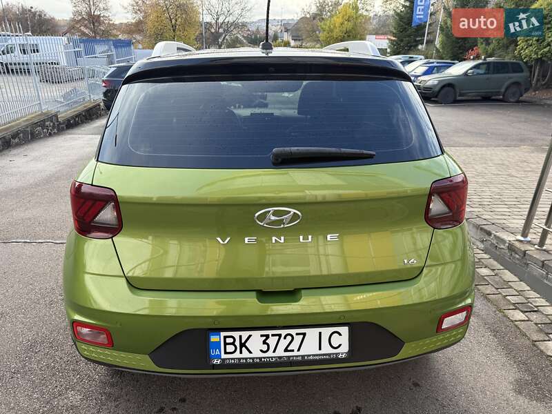 Внедорожник / Кроссовер Hyundai Venue 2022 в Ровно
