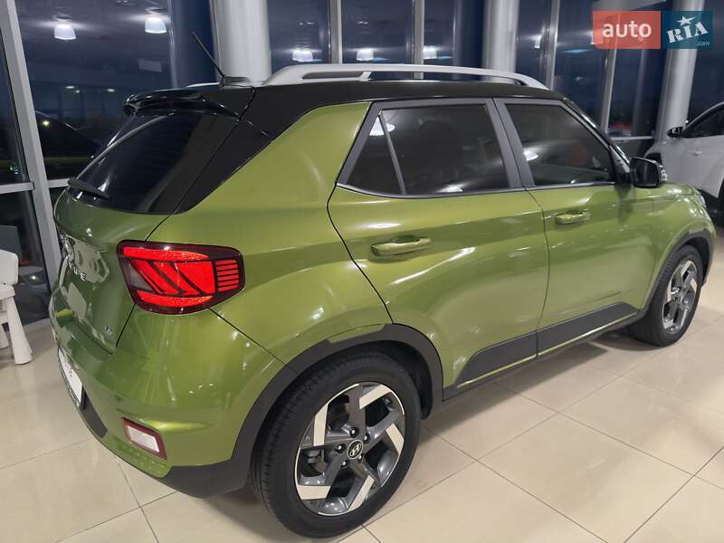 Внедорожник / Кроссовер Hyundai Venue 2022 в Ровно
