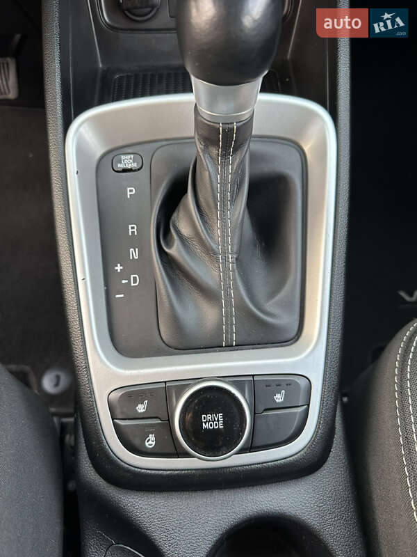 Внедорожник / Кроссовер Hyundai Venue 2021 в Бродах фото 40 Внедорожник / Кроссовер Hyundai Venue 2021 в Бродах