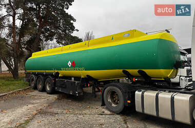 Цистерна полуприцеп Indox C438 2002 в Киеве