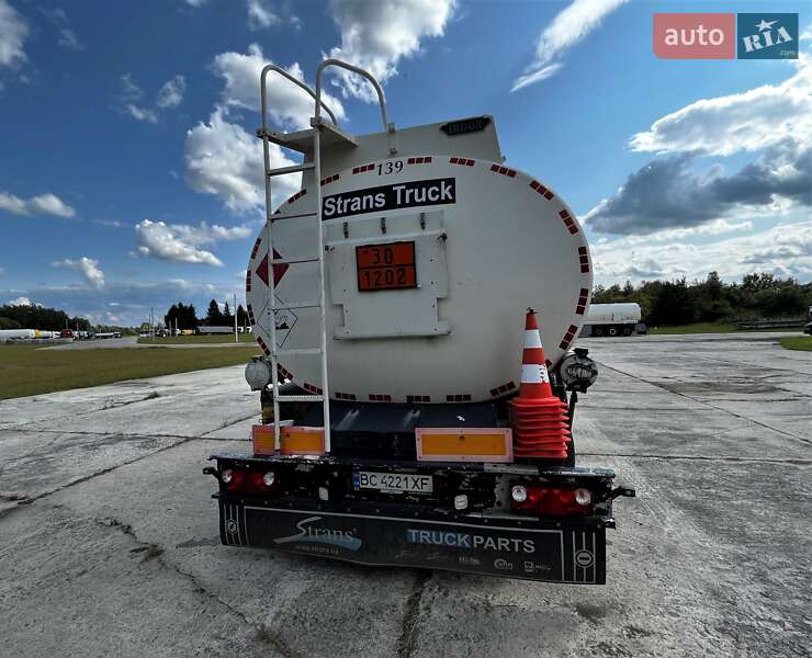 Цистерна полуприцеп Indox SC-3 2002 в Львове