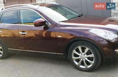 Внедорожник / Кроссовер Infiniti EX 25 2011 в 