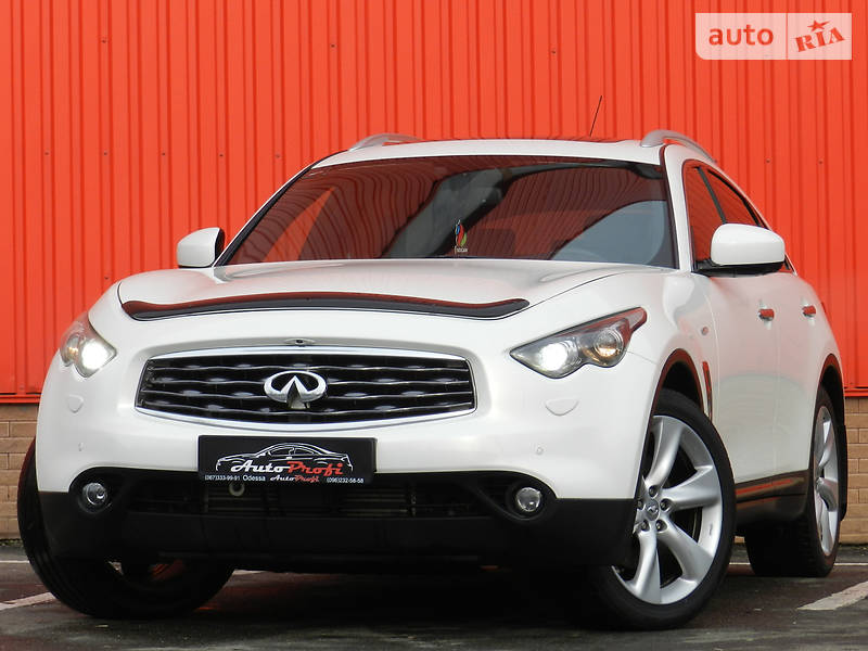 Infiniti FX 30 2012 года