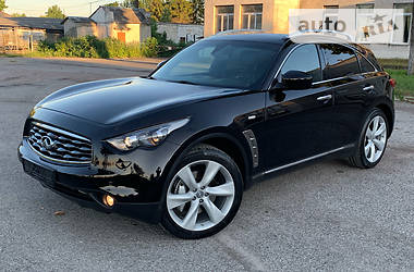 Infiniti FX 30 2012