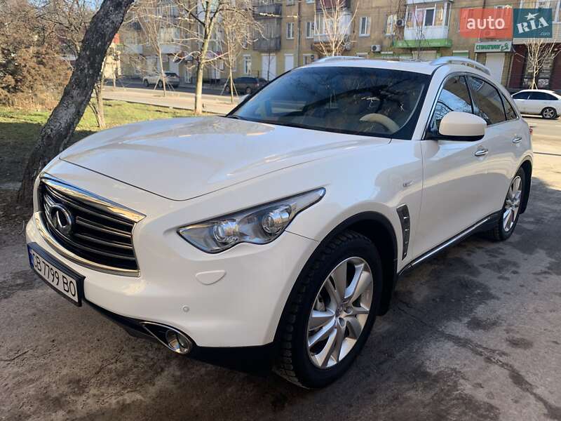 Позашляховик / Кросовер Infiniti FX 30 2012 в Чернігові