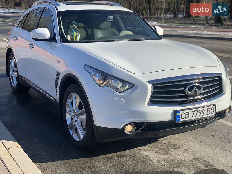 Infiniti FX 30 2012