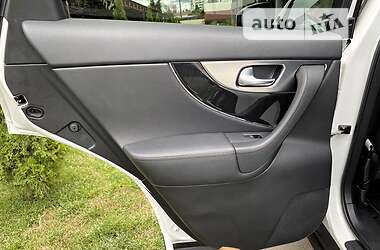 Внедорожник / Кроссовер Infiniti FX 30 2011 в 