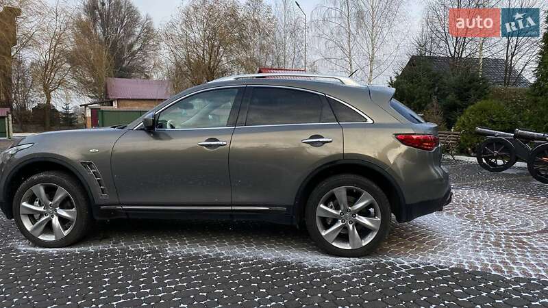 Внедорожник / Кроссовер Infiniti FX 30 2011 в Шептицькому