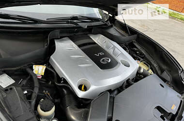 Внедорожник / Кроссовер Infiniti FX 30 2011 в Трускавце