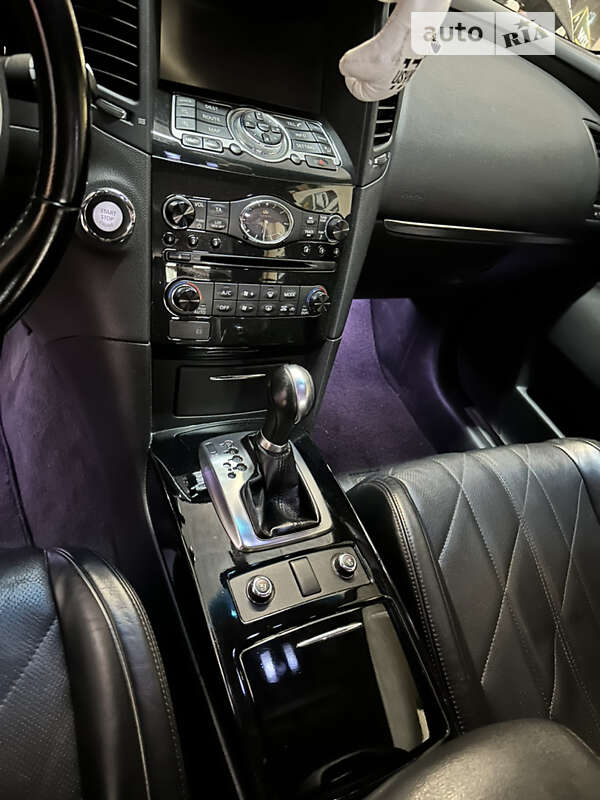 Внедорожник / Кроссовер Infiniti FX 30 2012 в Киеве