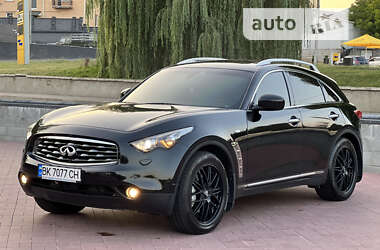 Позашляховик / Кросовер Infiniti FX 30 2011 в Рівному