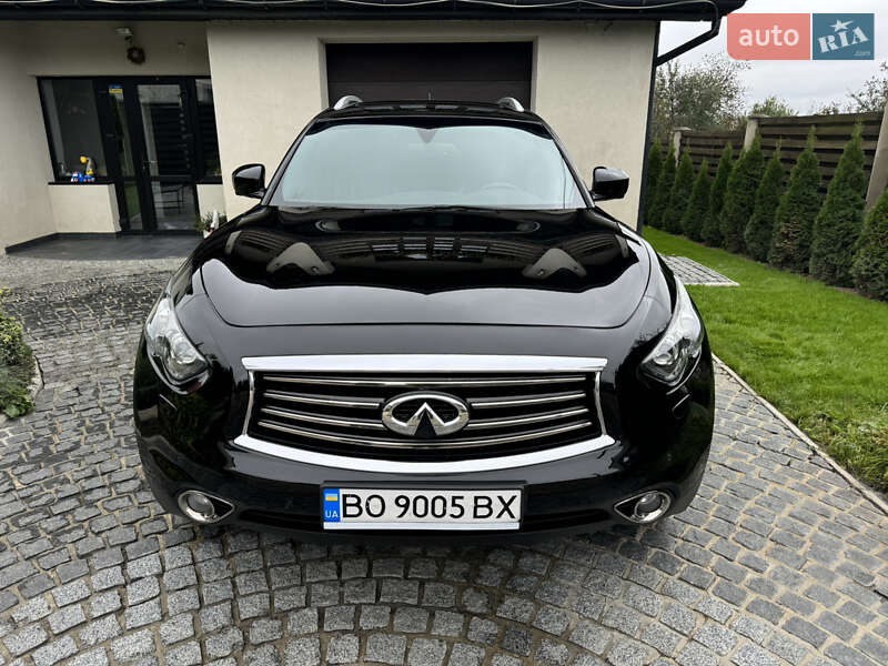 Infiniti FX 30 2012