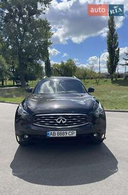 Infiniti FX 30 2011