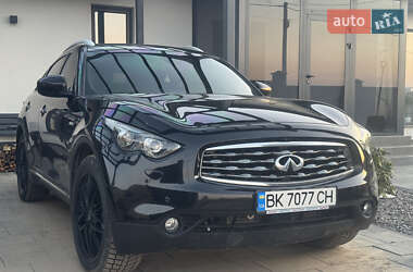 Внедорожник / Кроссовер Infiniti FX 30 2011 в Ровно