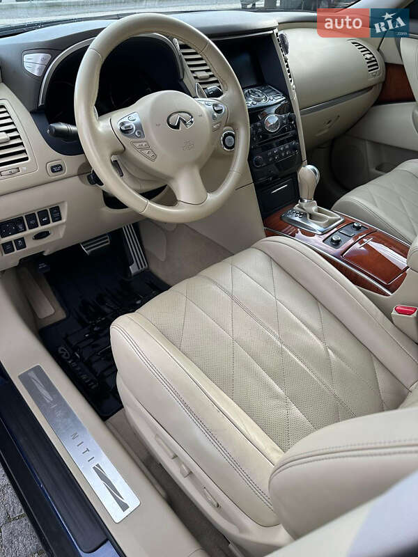 Внедорожник / Кроссовер Infiniti FX 30 2012 в Мукачево