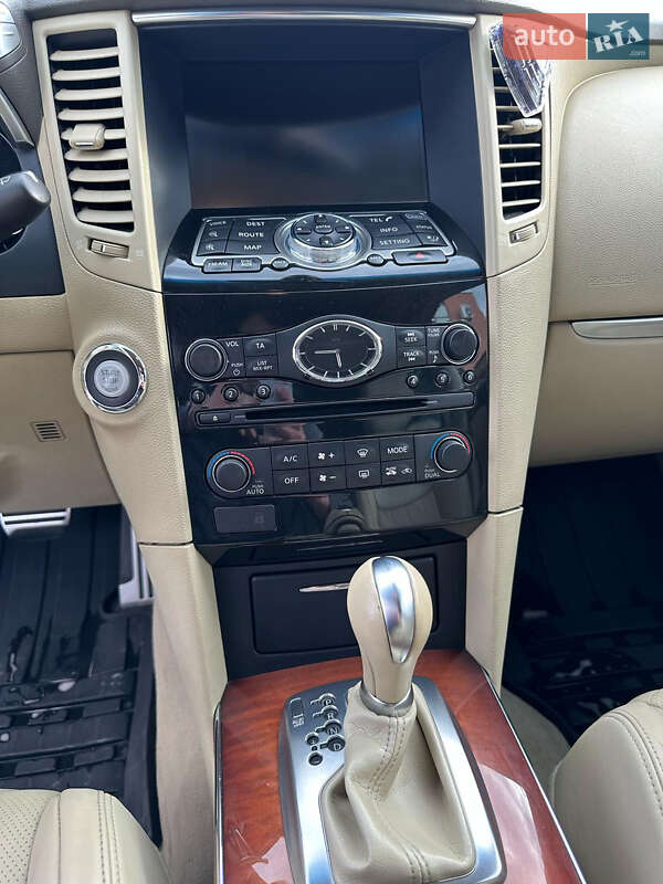 Внедорожник / Кроссовер Infiniti FX 30 2012 в Мукачево