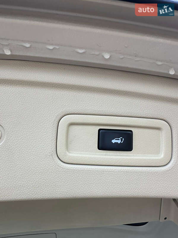 Внедорожник / Кроссовер Infiniti FX 30 2012 в Мукачево