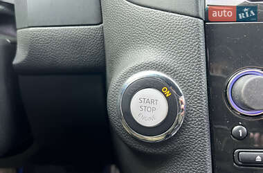 Внедорожник / Кроссовер Infiniti FX 30 2012 в 