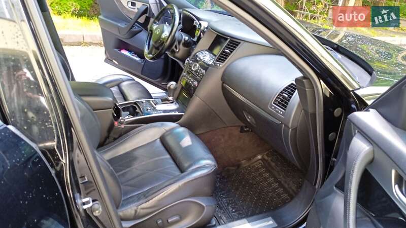 Позашляховик / Кросовер Infiniti FX 30 2012 в Звягелі