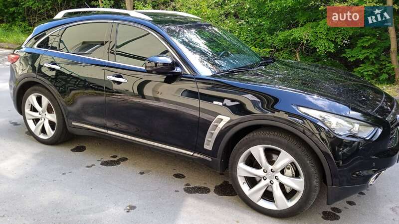 Позашляховик / Кросовер Infiniti FX 30 2012 в Звягелі