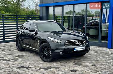 Внедорожник / Кроссовер Infiniti FX 30 2011 в Ровно