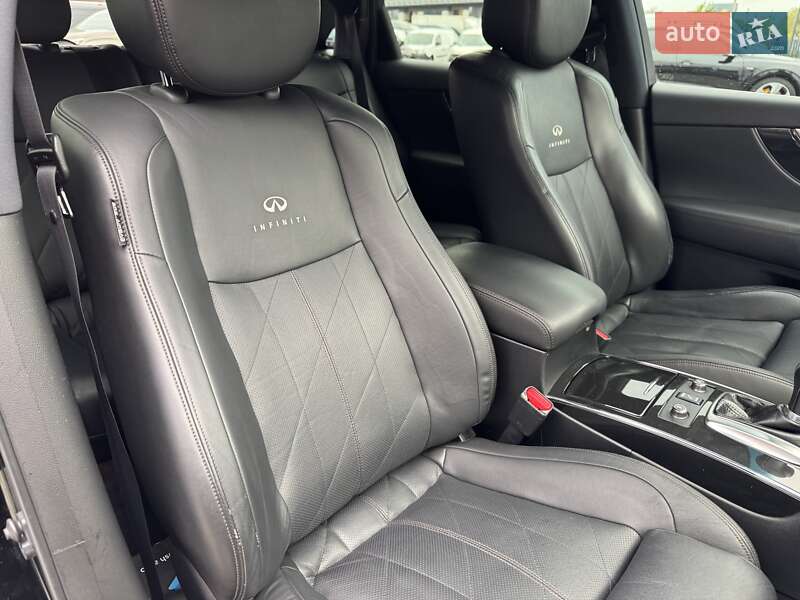 Внедорожник / Кроссовер Infiniti FX 30 2011 в Ровно фото 38 Внедорожник / Кроссовер Infiniti FX 30 2011 в Ровно
