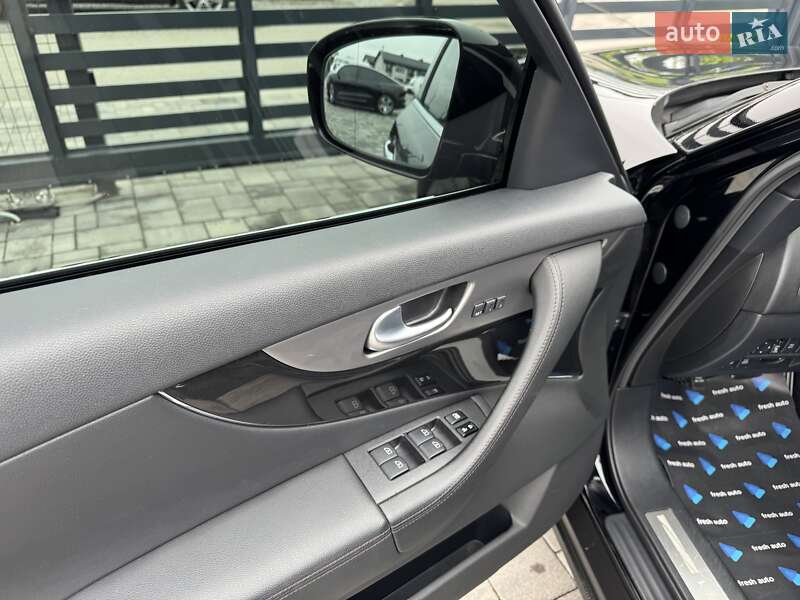 Внедорожник / Кроссовер Infiniti FX 30 2011 в Ровно фото 16 Внедорожник / Кроссовер Infiniti FX 30 2011 в Ровно