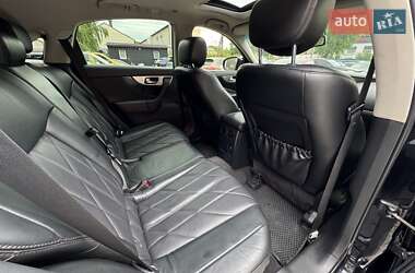 Внедорожник / Кроссовер Infiniti FX 30 2012 в 