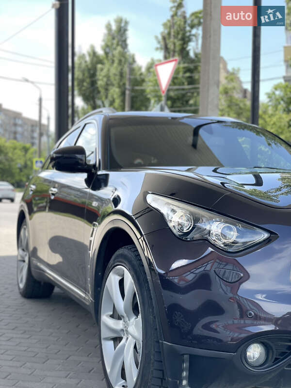 Внедорожник / Кроссовер Infiniti FX 30 2011 в Днепре