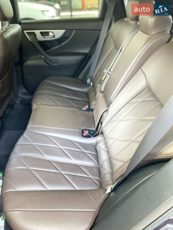 Внедорожник / Кроссовер Infiniti FX 30 2011 в Днепре